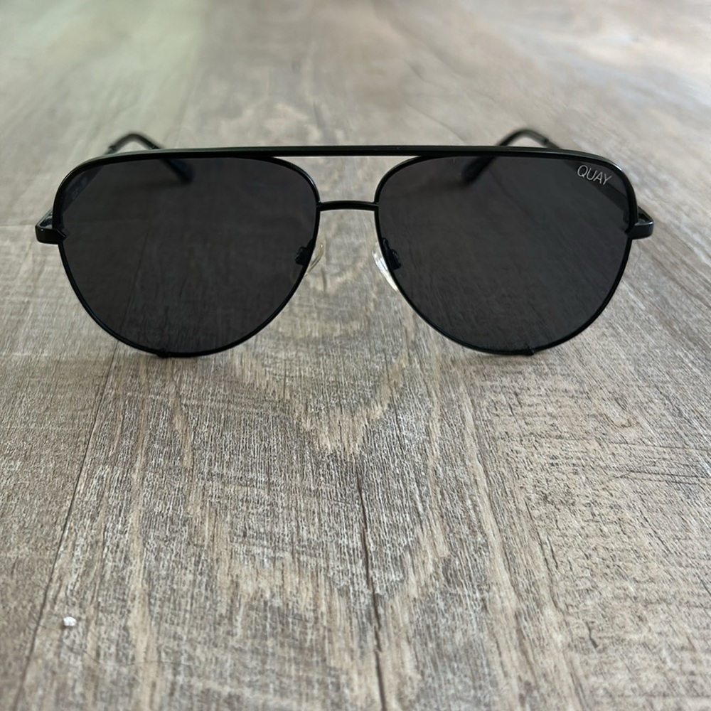 Quay polarized “High Key” sunglasses